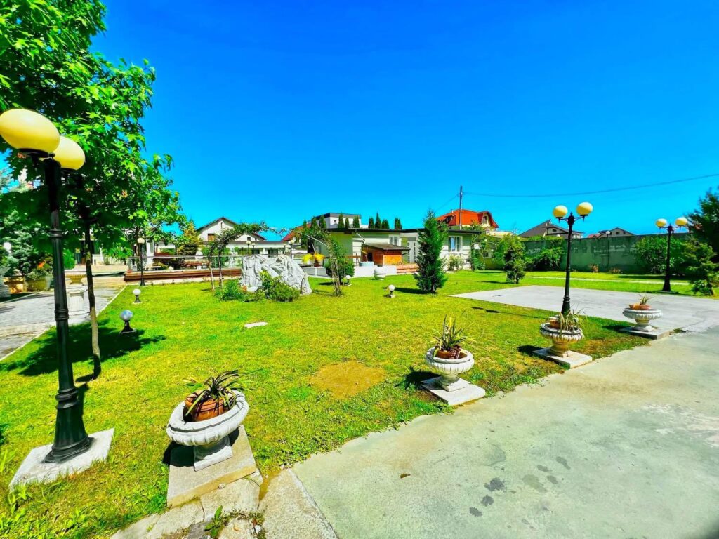 PHOTO-2025-10-12-23-34-57 3