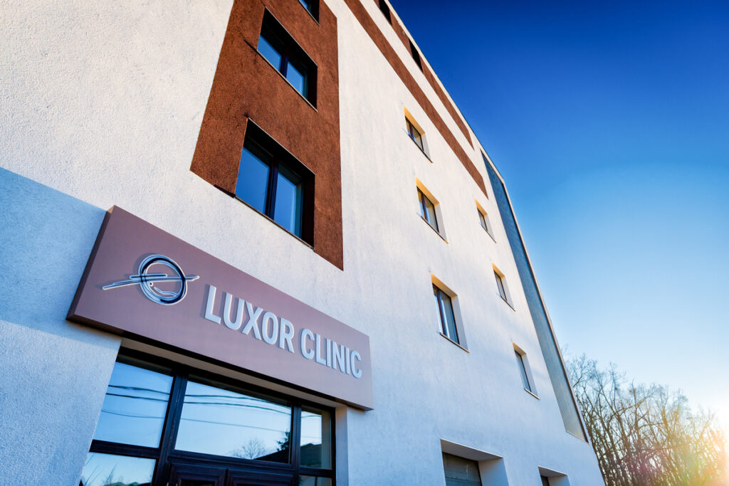 Camin batrani Pitesti - Luxor Clinic